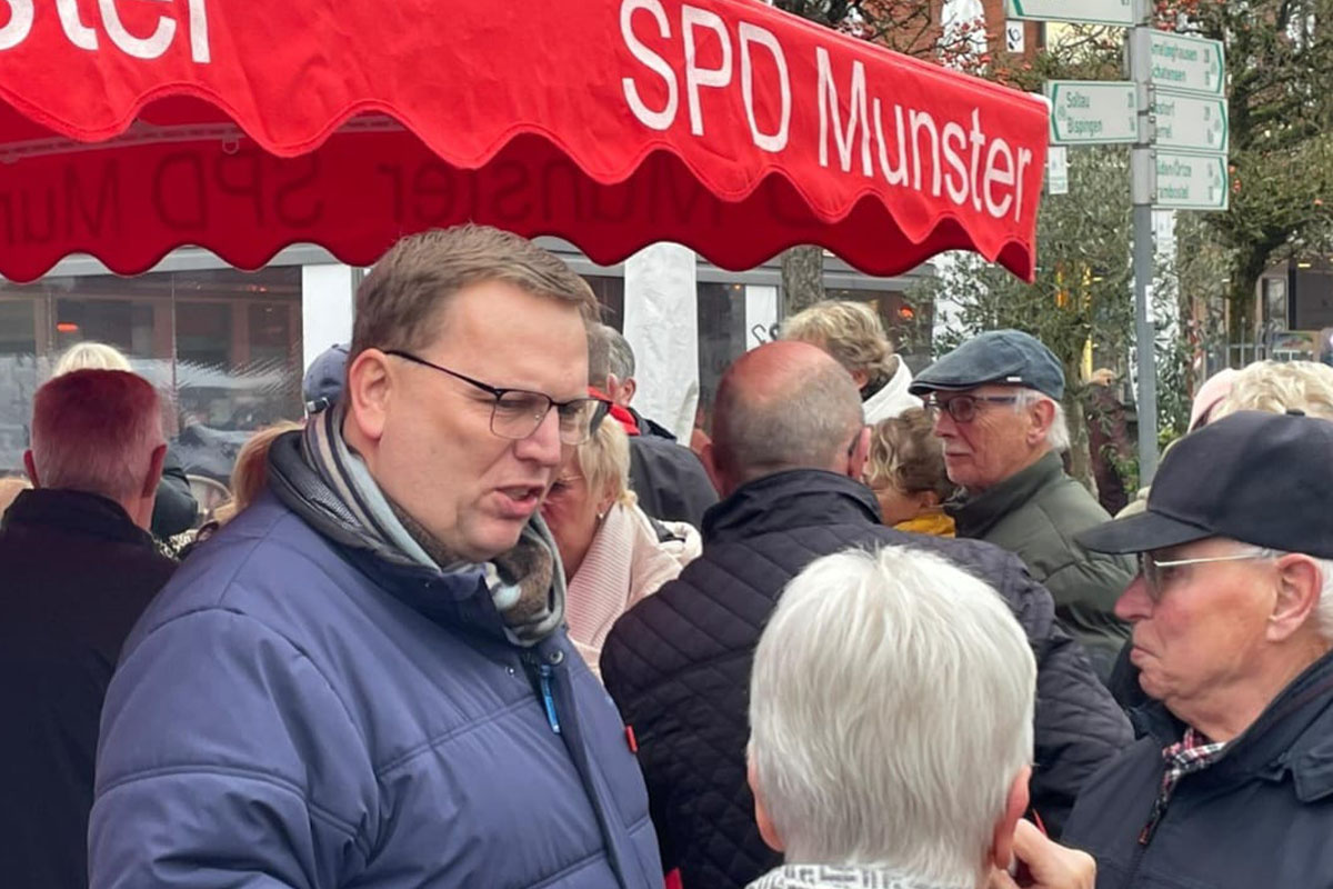 Marco im Gespräch mit den Bürgerinnen und Bürgern aus 29633 Munster