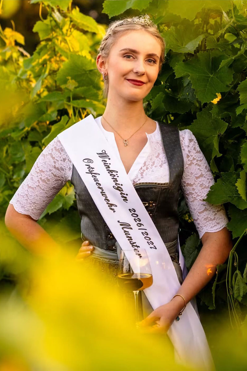 Die neue Weinkönigin 2026/2027